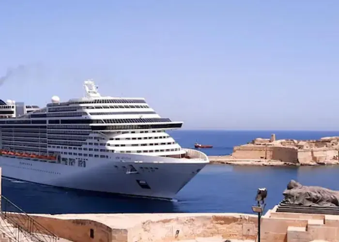 Harbour View Apartment *